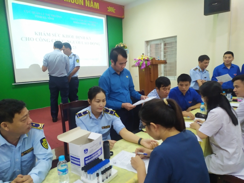 Công đoàn Cục Quản lý thị trường phối hợp tổ chức khám sức khỏe đoàn viên, người lao động